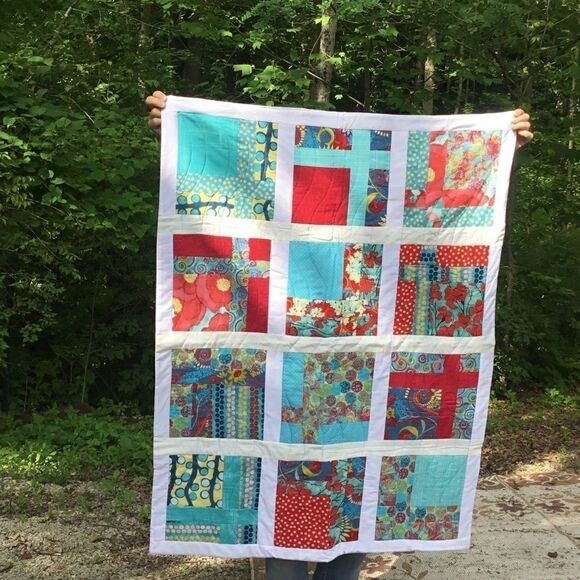NWT Handcrafted Red & Blue Quilt - Picture 3 of 15